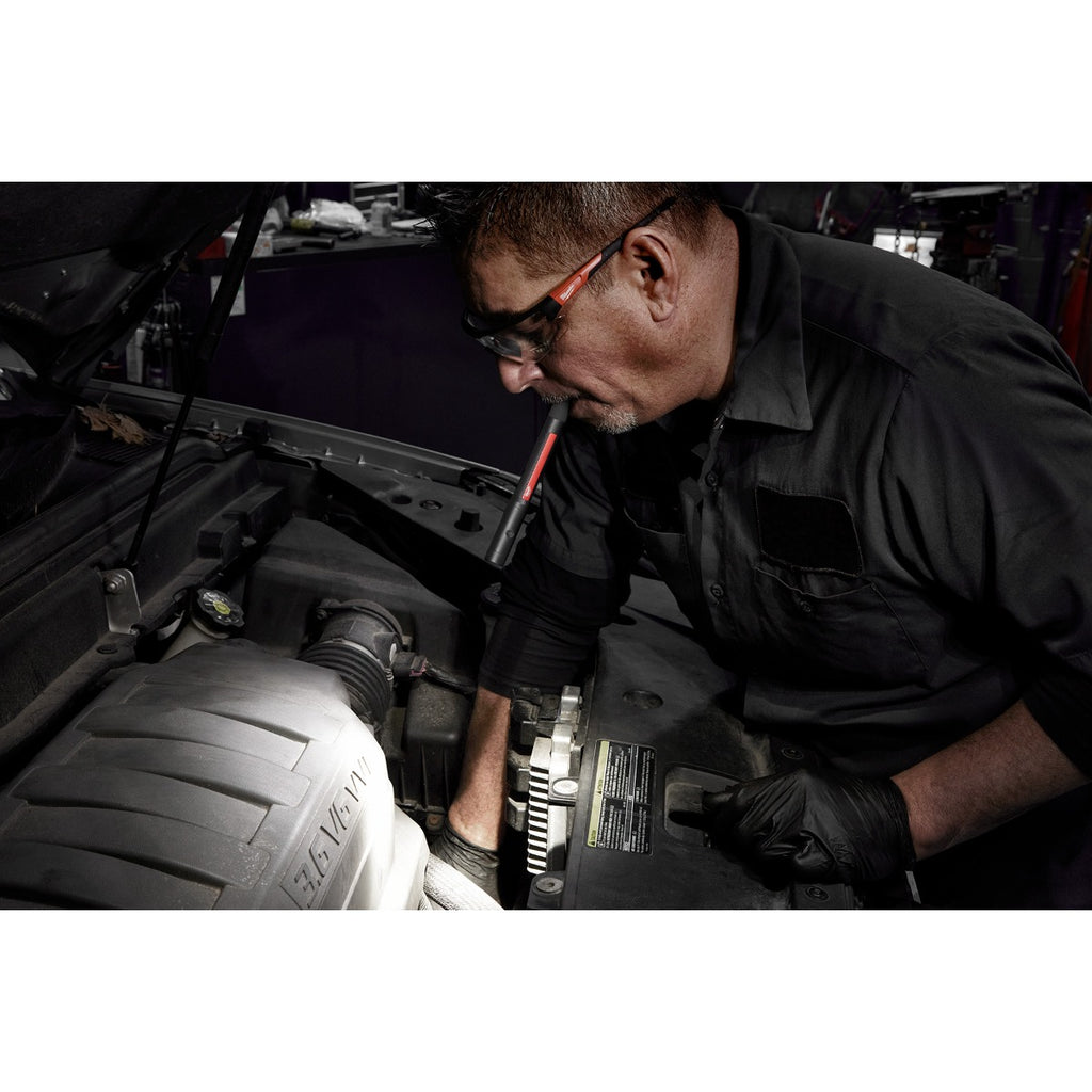 Linterna Recargable 250 L 2010R Milwaukee