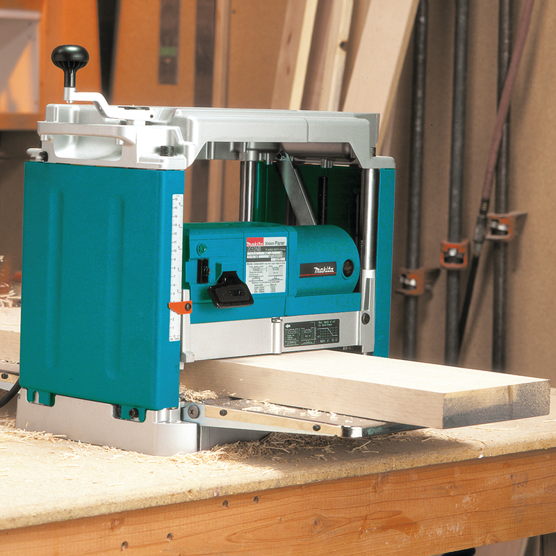 Cepillo de banco 12 Pulg 1650W 2012NB Makita