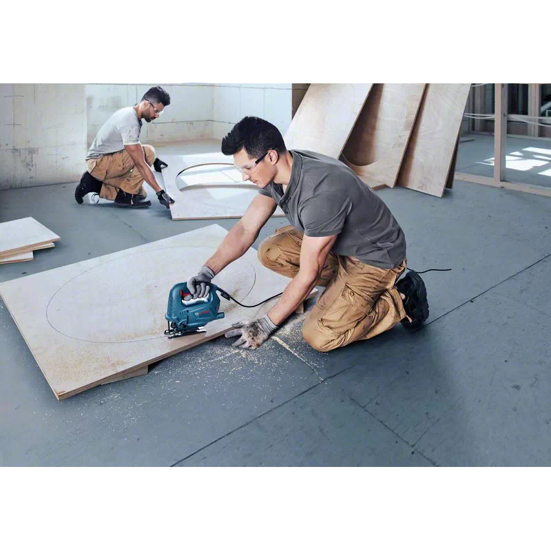 Sierra Caladora 500W VV GST 700 14B41 Bosch