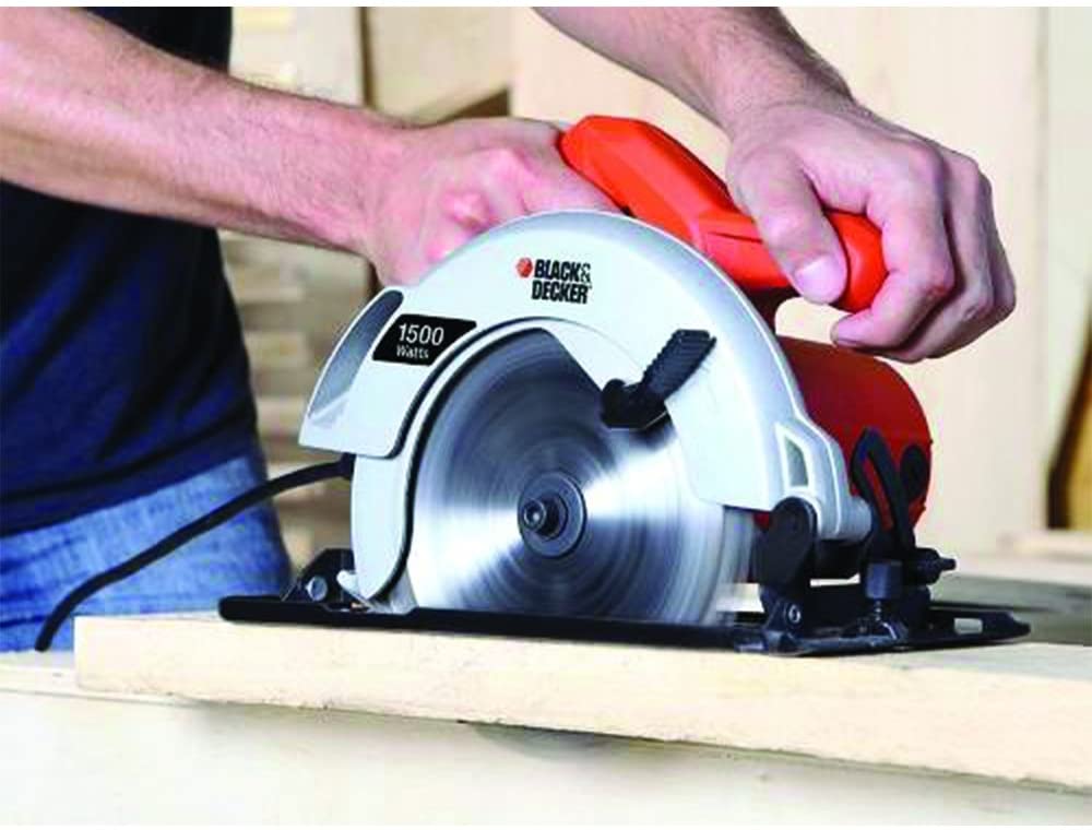 Sierra circular 7-1/4 Pulg 1,500W CS1024-B3 Black&Decker