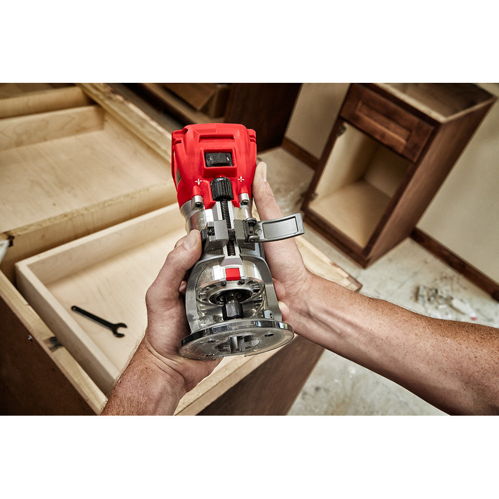 Router compacto M18 FUEL 2723-20 Milwaukee