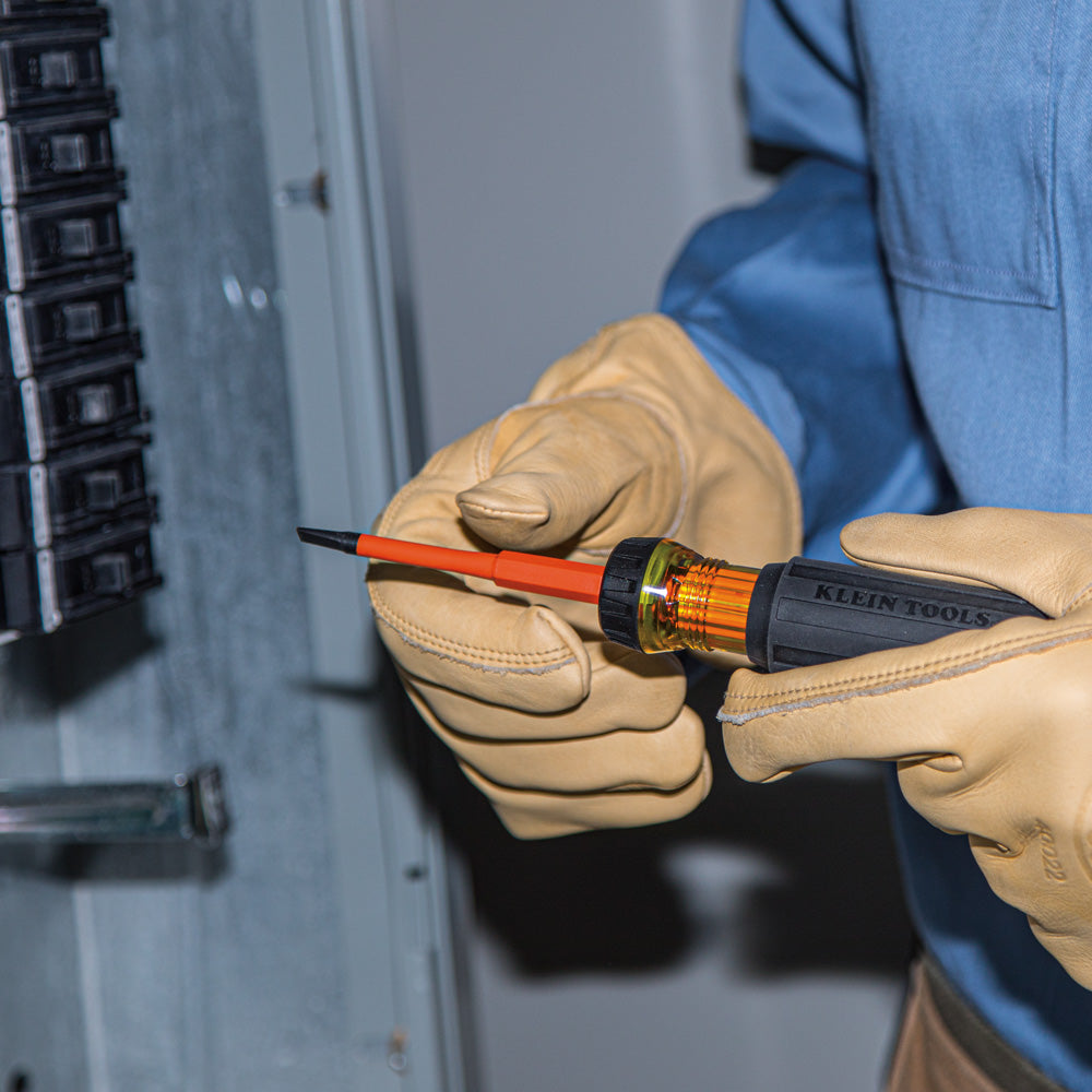 Desarmador 2 en 1 con aislamiento punta Phillips n.º 2 32293 Klein Tools