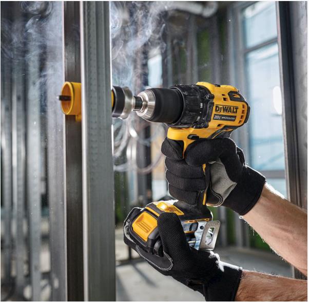 Combo Taladro percutor 1/2" + Atornillador de impacto 1/4" Brushless 20V DCK223D2 DeWalt