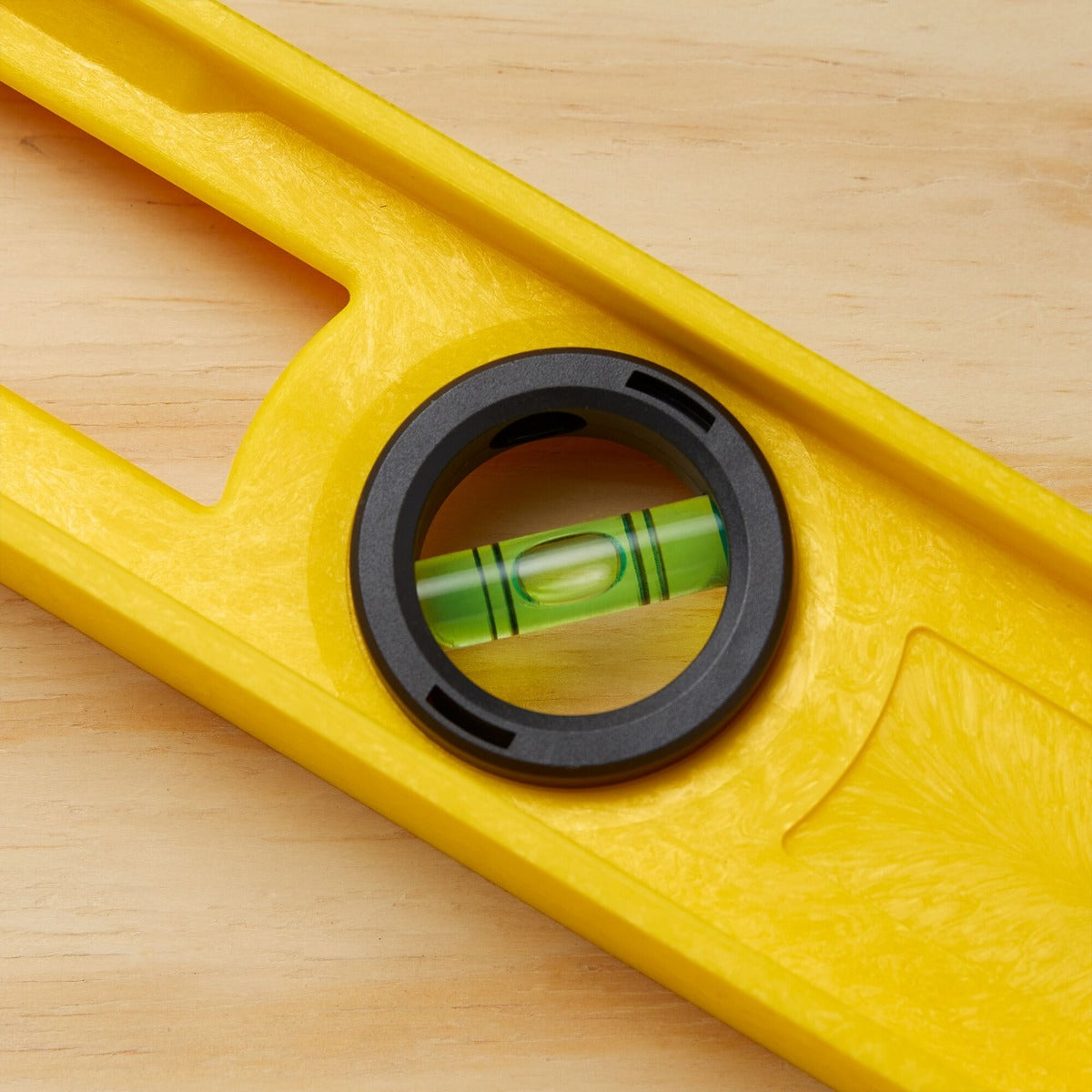 Nivel de resina estructural abs 24 Pulg 42-468 Stanley