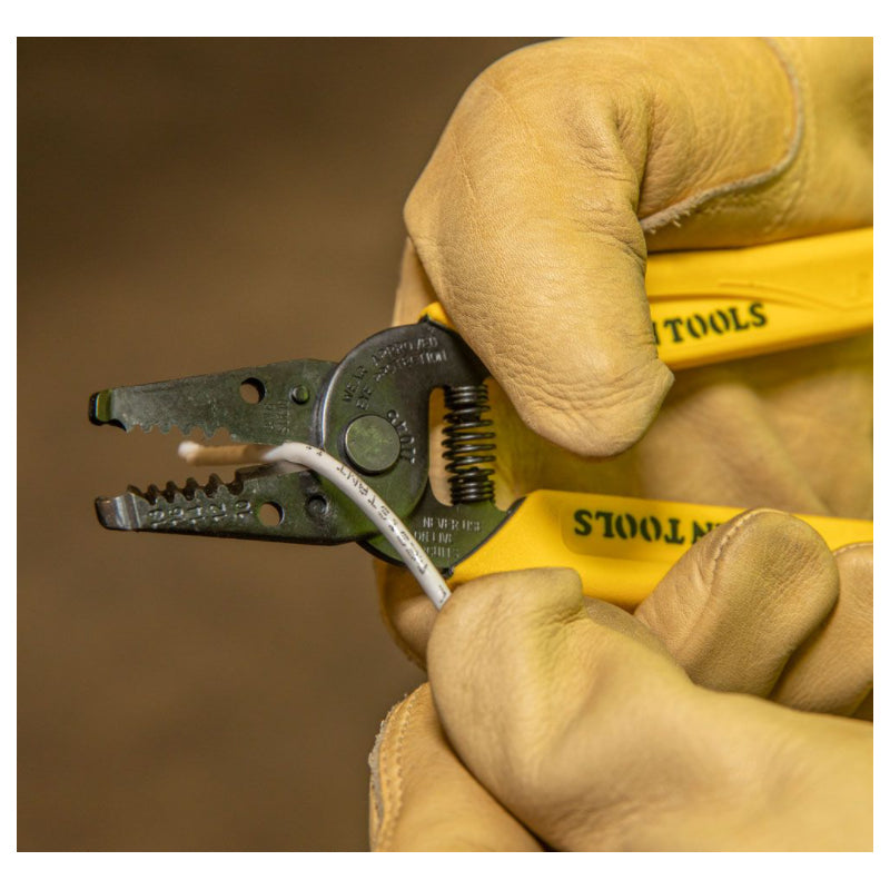 Pelacables cortacables (cable sólido de 10-18 AWG) 11045 Klein Tools