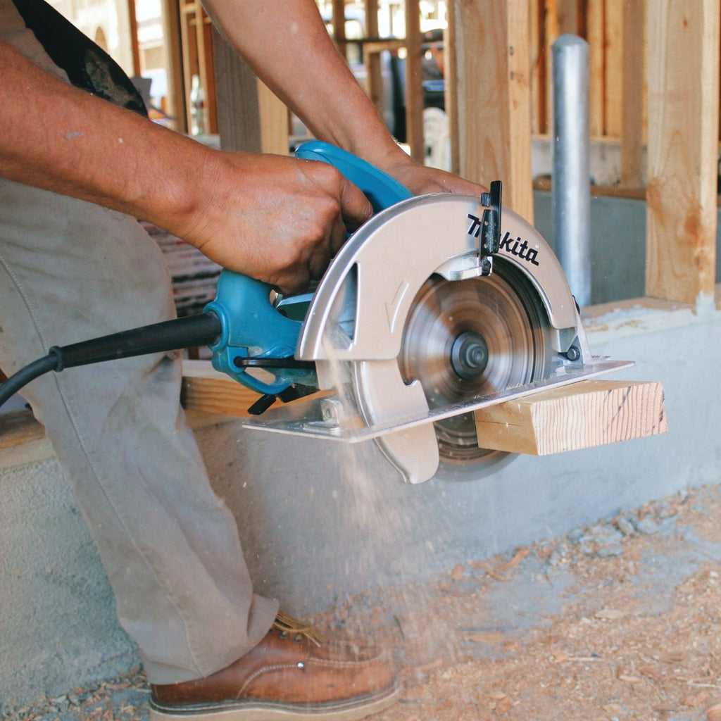 Sierra circular 7-1/4 Pulg 1800W 5007NK Makita