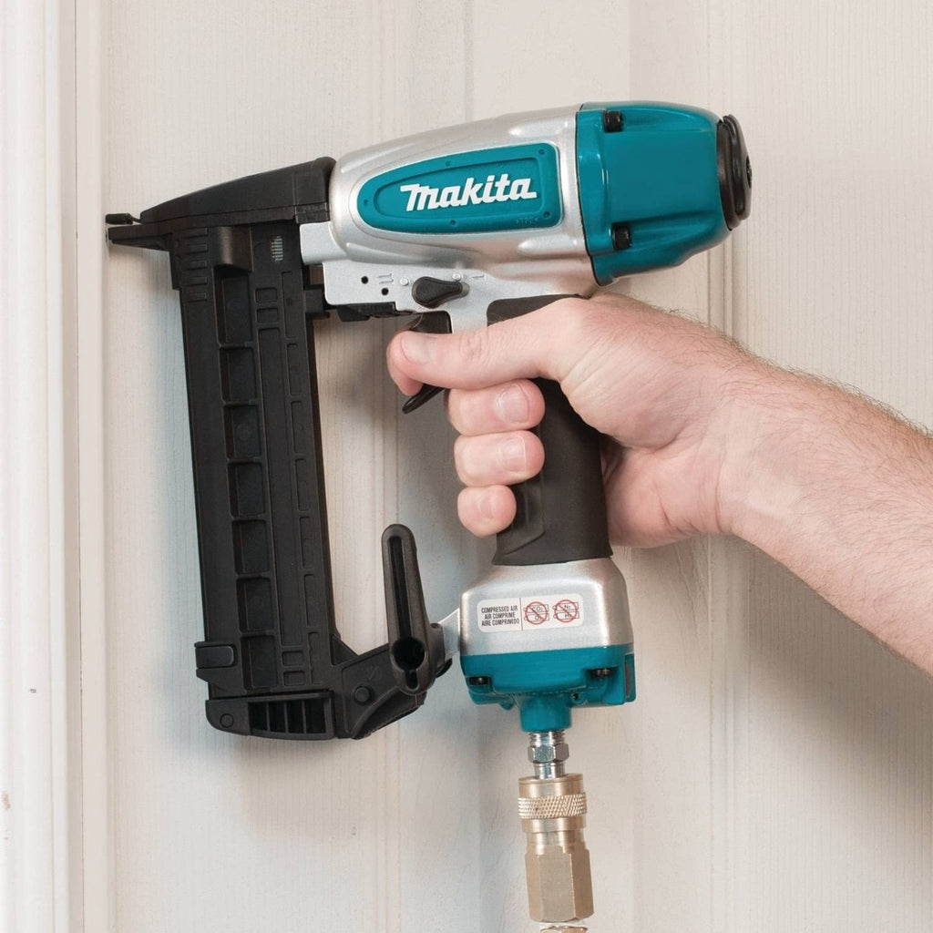 Engrapadora neumática AT638A Makita