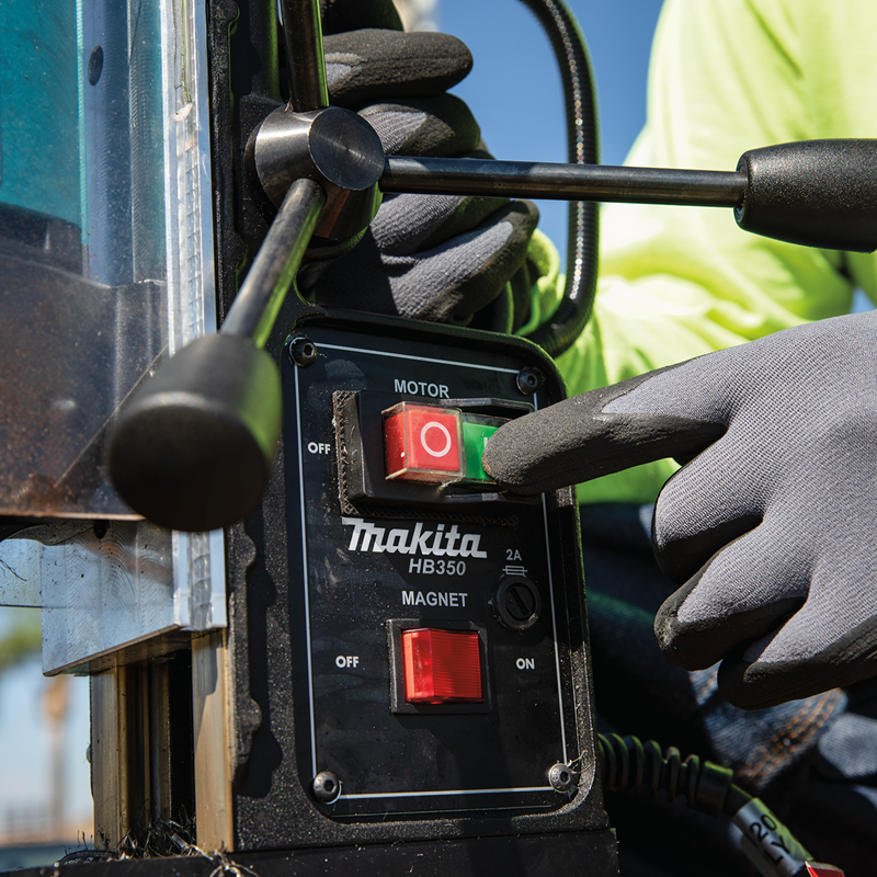 Taladro magnético1,050W 35 mm 1-3/8" HB350 Makita