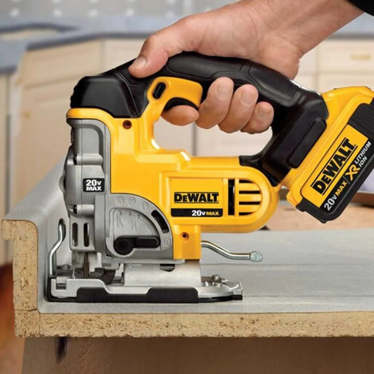 Sierra caladora Inalámbrica 20V DCS331M1 DeWalt