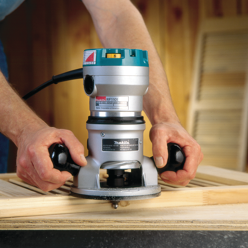 Router 2 1/4 HP VV RF1101 Makita