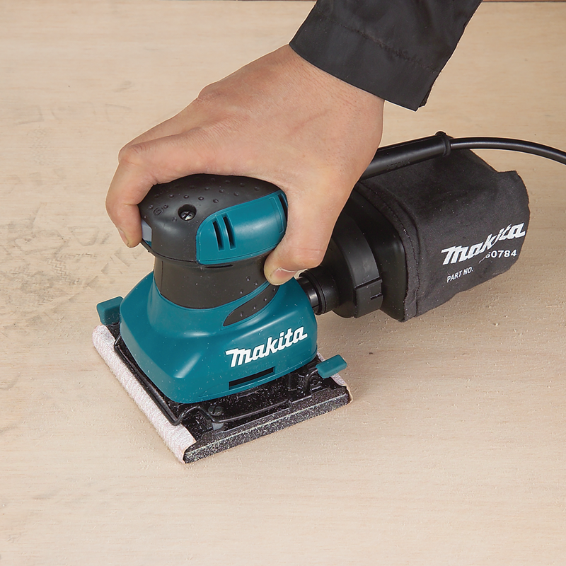 Lijadora orbital 1/4 Pulg 200W BO4556 Makita