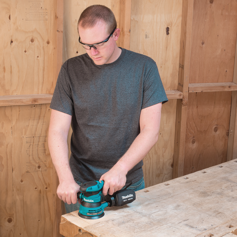 Lijadora excéntrica 5 Pulg 300W VV BO5041 Makita