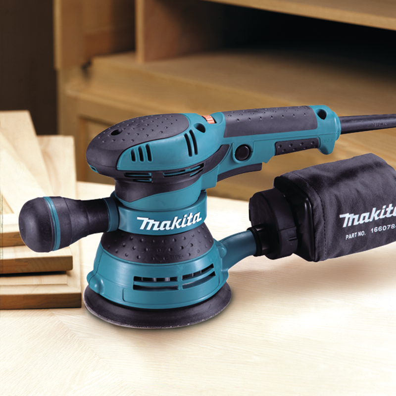 Lijadora excéntrica 5 Pulg 300W VV BO5041 Makita