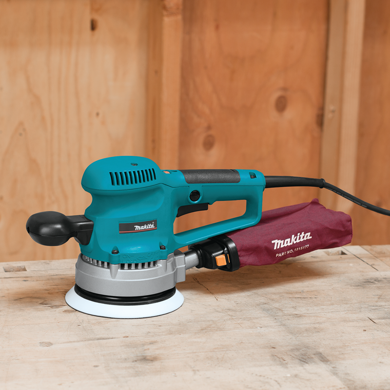 Lijadora excéntrica 6 Pulg 310W VV BO6030JX Makita