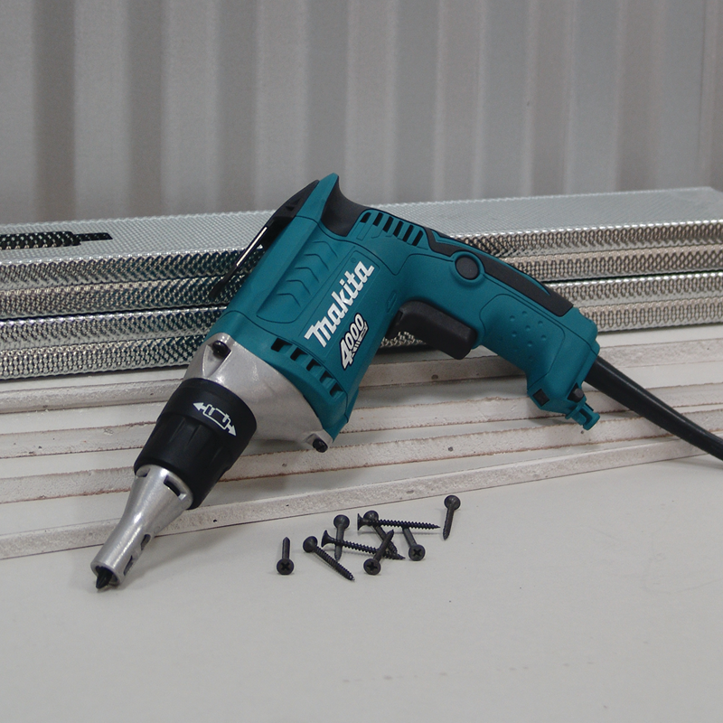 Atornillador para tablaroca 570W VVR FS4200 Makita
