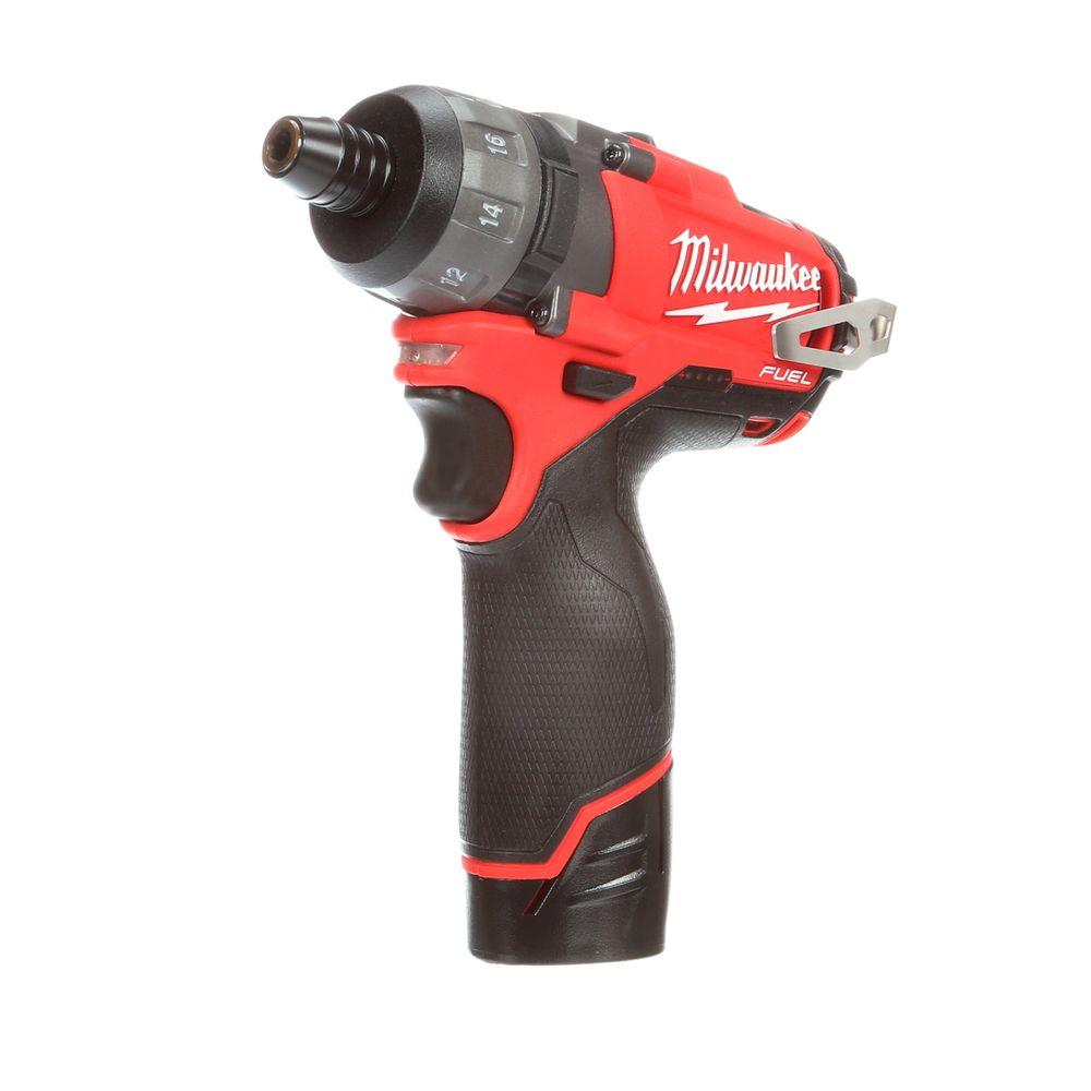 Taladro atornillador 1/4 Pulg M12 FUEL VVR 2402-22 Milwaukee