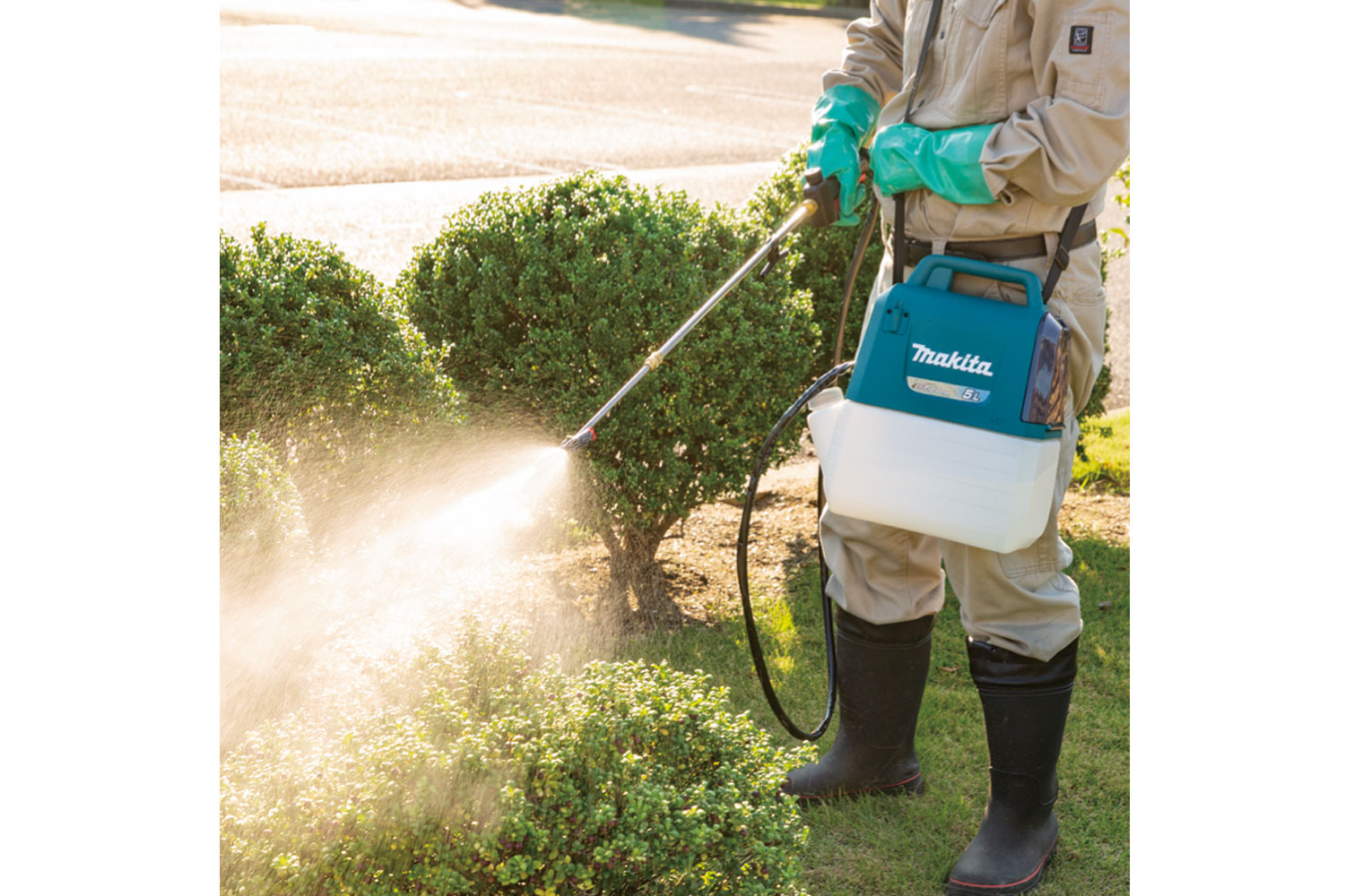 Fumigadora Inalámbrica de 5L LXT 18V DUS054Z Makita