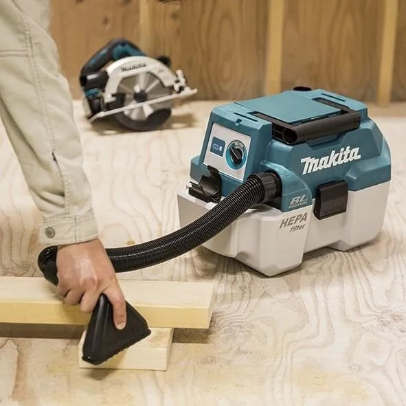 Aspiradora Inalámbrica Portátil 18V DVC750LSX3 Makita