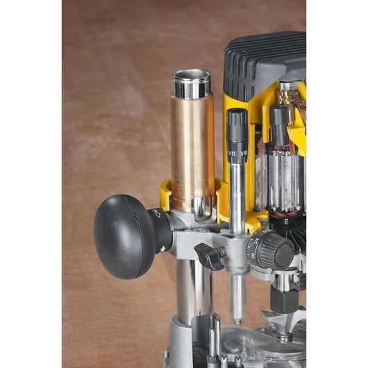 Router 2HP 1100W DW621 DeWalt