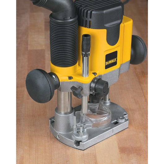 Router 2HP 1100W DW621 DeWalt