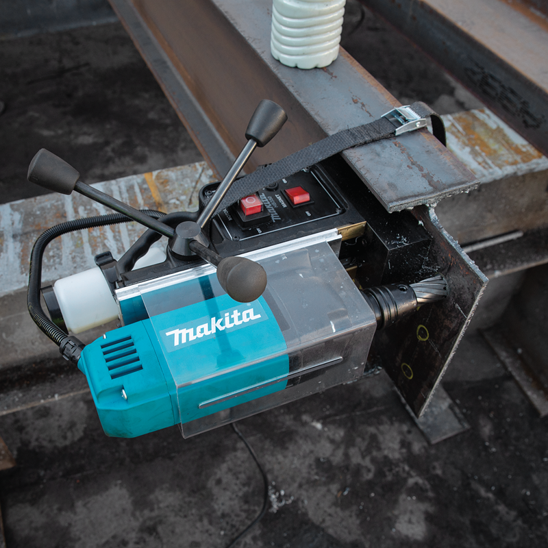 Taladro magnético1,050W 35 mm 1-3/8" HB350 Makita