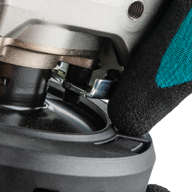Miniesmeriladora Angular 4 1/2" SJS II 1900W GA4590X01 Makita
