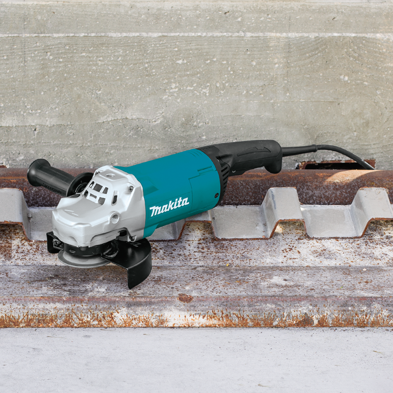 Esmeriladora 7 Pulg 2200W GA7060 Makita
