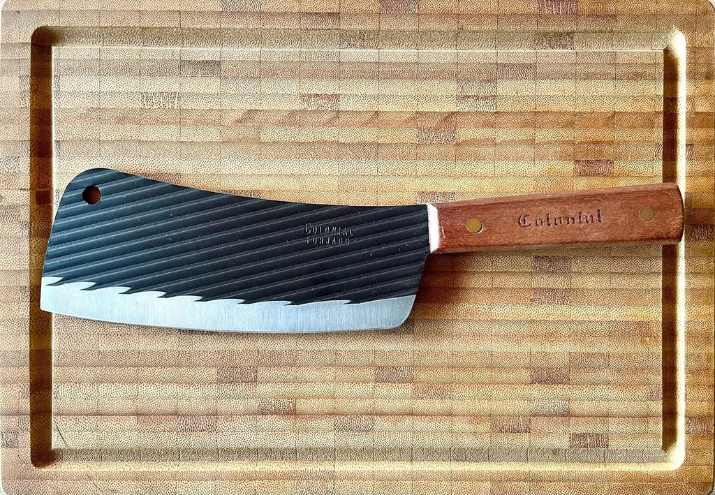 Hacha Forjada 82-7” Colonial