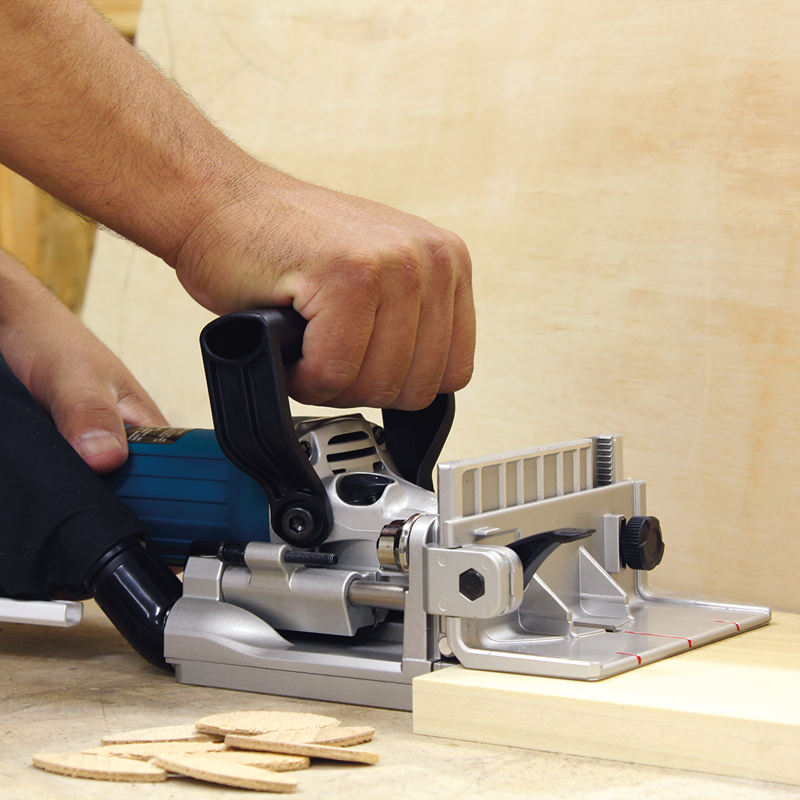 Engalletadora 700W PJ7000 Makita