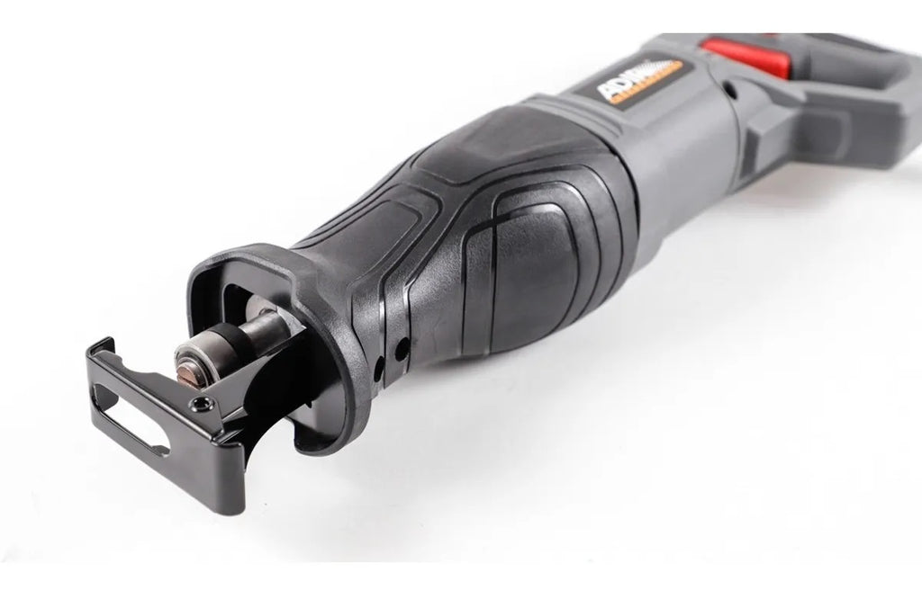Sierra sable industrial 900W 9156 Adir