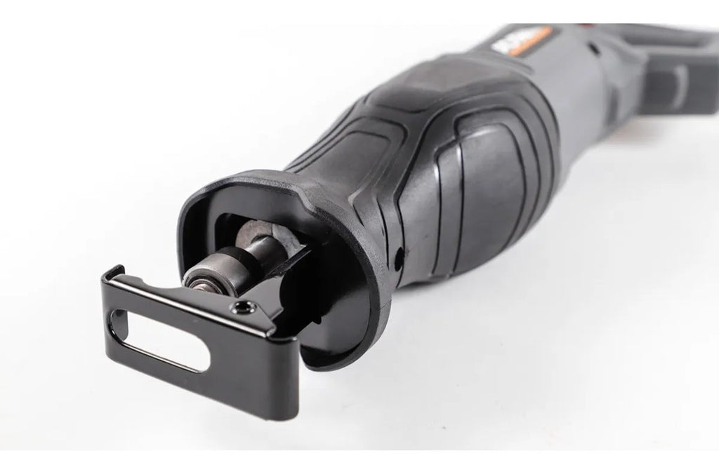Sierra sable industrial 900W 9156 Adir