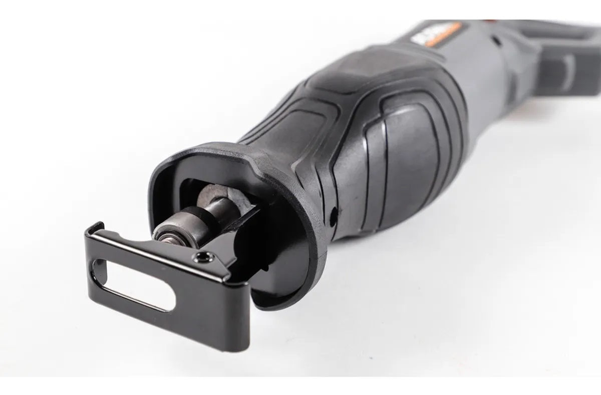 Sierra sable industrial 900W 9156 Adir