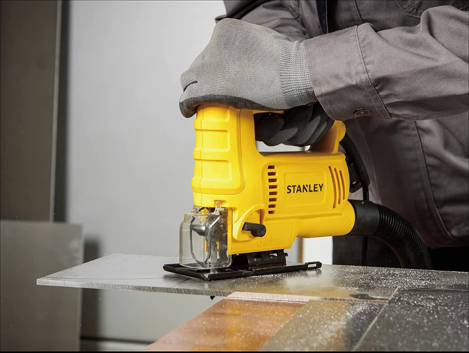 Sierra Caladora 600W VV SJ60K Stanley