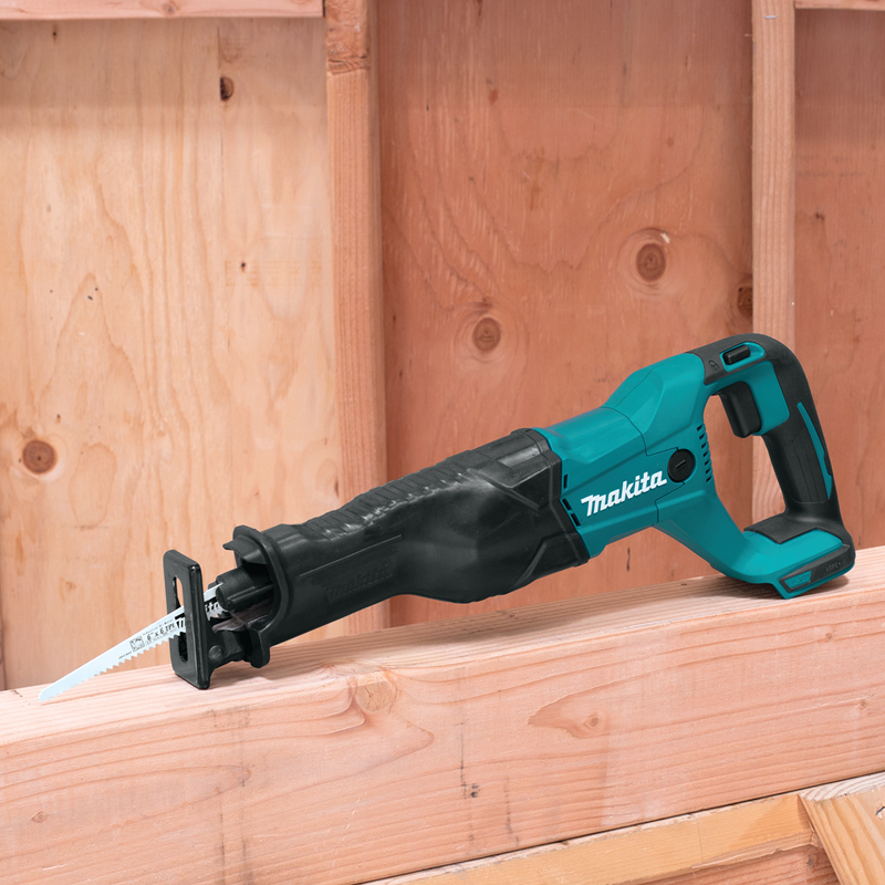 Combo MaxiCombo de Inalámbricos 18V XT610 6Pz Makita